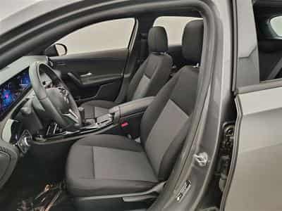 Mercedes A 180 A 180 Business solution NAVI/FULL LED/TO PANO/JA (2022) - Photo 6