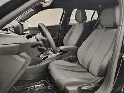 Peugeot 2008 1.2 PureTech Allure S-CUIR/NAVI/LED/JA17/PDC (2023) - Photo 7