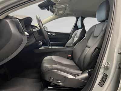 Volvo XC60 Core (2025) - Photo 10