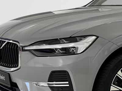 Volvo XC60 Core (2025) - Photo 3