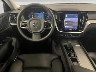 Volvo V60 Plus Dark (2025) - Photo 13