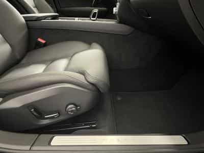 Volvo V60 Plus Dark (2025) - Photo 15
