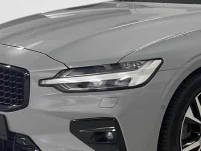 Volvo V60 Plus Dark (2025) - Photo 3