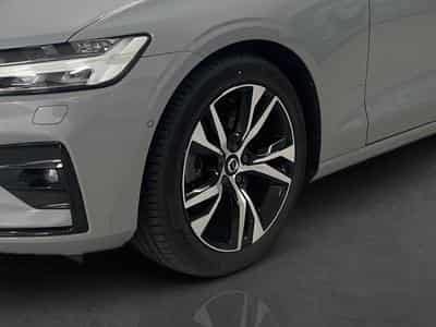 Volvo V60 Plus Dark (2025) - Photo 4