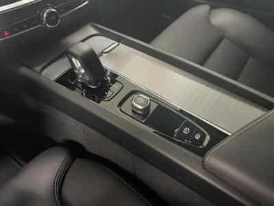 Volvo V60 Plus Dark (2025) - Photo 8