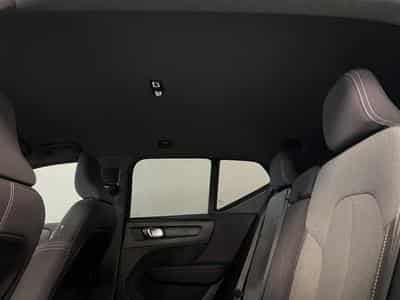 Volvo XC40 Plus Dark (2025) - Photo 13