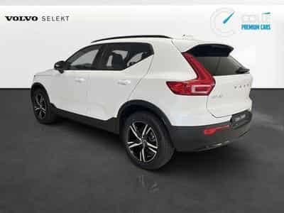Volvo XC40 Plus Dark (2025) - Photo 2