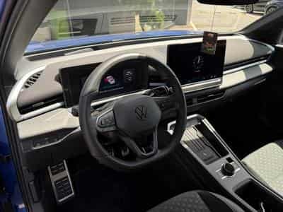 VW T-Roc R-Line/IQ Light/Camera 360/Car Play (2025) - Photo 6