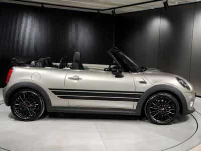 Mini Cooper Cabriolet 1.5i BLUETOOTH GPS SIEGES CHAUFF RADAR ARR (2018) - Photo 2