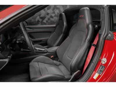 Porsche 911 992.2 Targa 4 GTS PDK - ROUGE CARMIN (2025) - Photo 9