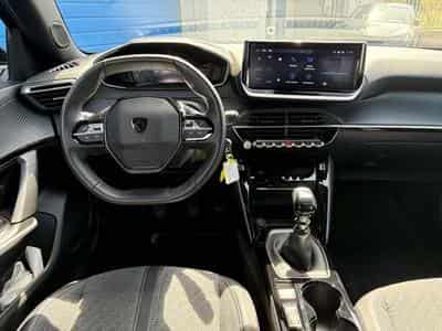 Peugeot 2008 2008 PureTech 100 Allure (2025) - Photo 12