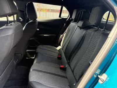 Peugeot 2008 2008 PureTech 100 Allure (2025) - Photo 6
