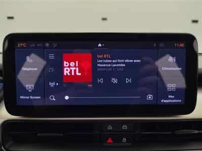 Jeep Avenger 1.2 Turbo E-Hybrid 100cv DCT Longitude CARPLAY / FULL LED (2025) - Photo 10
