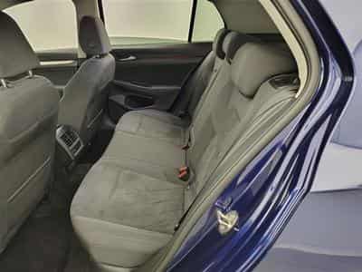 VW Golf 1.0 eTSI Life OPF DSG (2023) - Photo 13