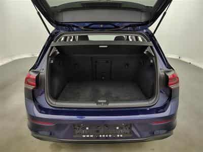 VW Golf 1.0 eTSI Life OPF DSG (2023) - Photo 14