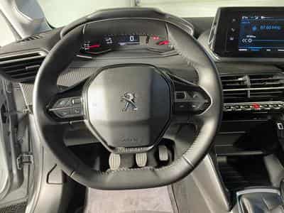 Peugeot 208 1.2 ESSENCE 75 CV ALLURE STYLE CARPLAY 5P (2023) - Photo 8
