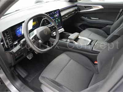 Renault Espace E-Tech Full Hybrid 200 Esprit Alpine 7 places (2025) - Photo 5