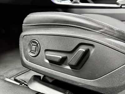 Audi A6 Avant Quattro 2.0 TDI 204 CV S-Tronic *PANO* ATTELAGE* HAYON (2023) - Photo 9