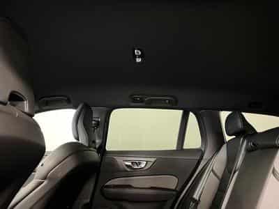 Volvo V60 Plus Dark (2025) - Photo 13