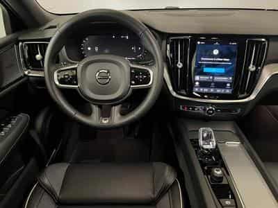 Volvo V60 Plus Dark (2025) - Photo 14