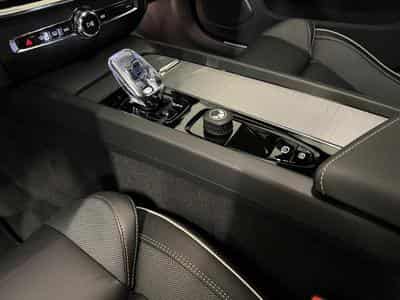 Volvo V60 Plus Dark (2025) - Photo 9