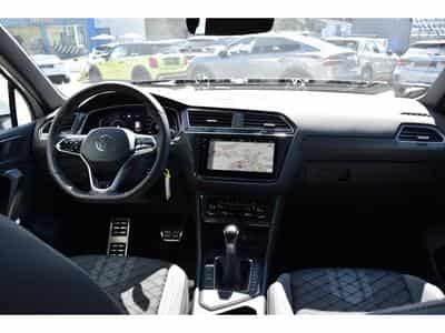 VW Tiguan 1.4 TSI eHybrid R-Line DSG ACC TRAVEL SIDE PARK CAM 1° MAIN (2023) - Photo 10
