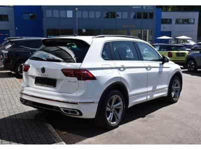 VW Tiguan 1.4 TSI eHybrid R-Line DSG ACC TRAVEL SIDE PARK CAM 1° MAIN (2023) - Photo 4