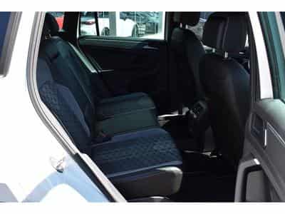 VW Tiguan 1.4 TSI eHybrid R-Line DSG ACC TRAVEL SIDE PARK CAM 1° MAIN (2023) - Photo 9
