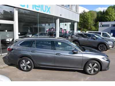 VW Passat 2.0 TDI Business DSG PANO TRAVEL CAM360 1° MAIN (2025) - Photo 3