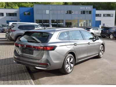 VW Passat 2.0 TDI Business DSG PANO TRAVEL CAM360 1° MAIN (2025) - Photo 4