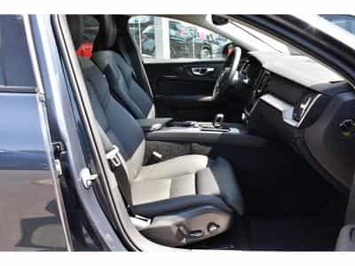 Volvo V60 2.0 B4 Plus Dark Geartronic PANO CUIR MEMO CAM360 HARMAN 1°M (2025) - Photo 7