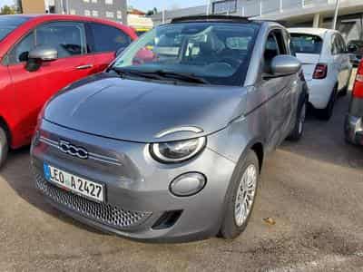 Fiat 500 Cabrio (2023) - Photo 1