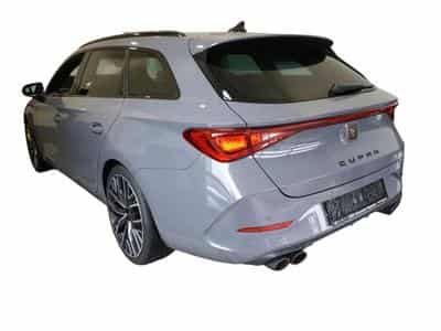 Cupra Leon ST VZ 2.0 TSI 300CV *PANO* *VSS* CAM* *BEATS* (2024) - Photo 4