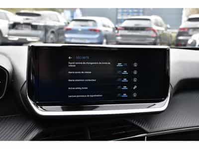 Peugeot 2008 1.2 Hybrid 145 e-DCS6 Style REGUL LANE PDC 1° MAIN (2025) - Photo 13