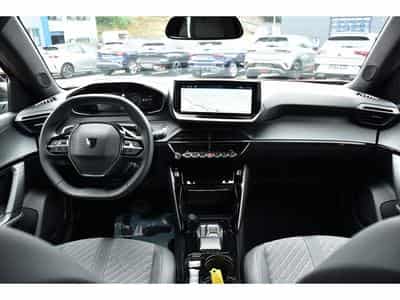 Peugeot 2008 1.2 Hybrid 145 Allure e-DCS6 ACC LANE SIDE GPS CAM360 1°MAIN (2025) - Photo 9