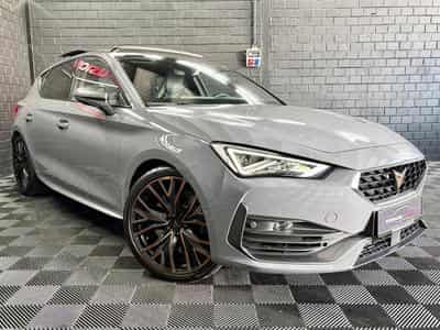 Cupra Leon VZ CUP 2.0 TSI 300CV * PANO * VSS * BEATS * CARBONE * (2024) - Photo 2