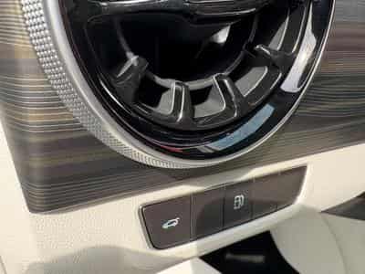 Forthing U-Tour M4 PHEV (2026) - Photo 10