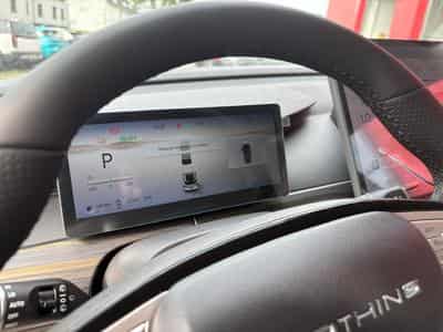Forthing U-Tour M4 PHEV (2026) - Photo 11