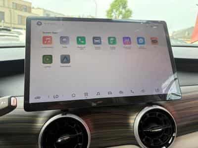 Forthing U-Tour M4 PHEV (2026) - Photo 13