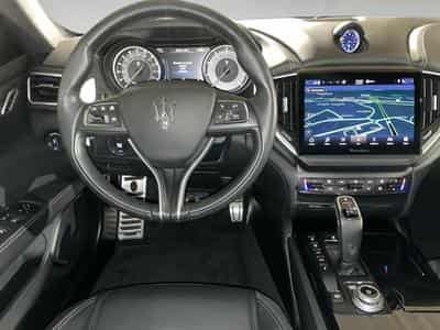 Maserati Ghibli 3.0 V6 Modena S Aut. 4x4 (2022) - Photo 5