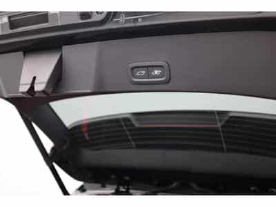Volvo XC40 2.0 B4 MHD 197 Black Edition (2026) - Photo 11