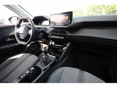 Peugeot 208 1.2 PureTech 101 Allure (2025) - Photo 7