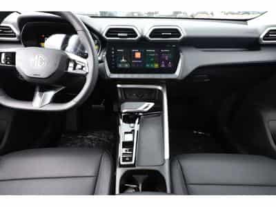 MG ZS 1.5 PHEV 197 Auto Luxury (2026) - Photo 8