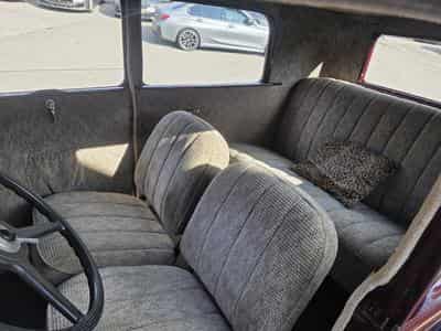 Ford Tudor Ford Model A Tudor Delux Version (1930) - Photo 5