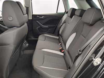 Skoda Kamiq 1.0 TSI 115cv DSG Selection CARPLAY / FULL LED / CAMERA (2026) - Photo 13