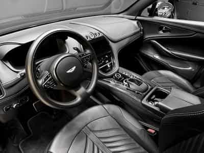 Aston-Martin DBX 4.0 V8 707 / CARBON / PANO / 23" / BLACK B (2022) - Photo 14
