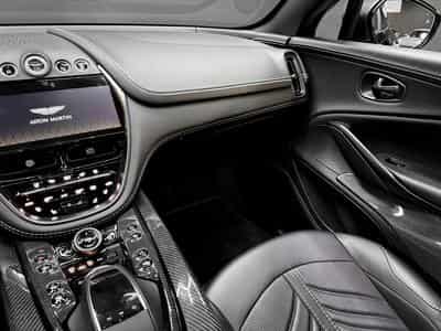 Aston-Martin DBX 4.0 V8 707 / CARBON / PANO / 23" / BLACK B (2022) - Photo 15