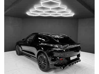 Aston-Martin DBX 4.0 V8 707 / CARBON / PANO / 23" / BLACK B (2022) - Photo 3