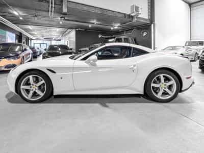 Ferrari California California T / 3.9 V8 / 4-Sitzer / (2015) - Photo 10
