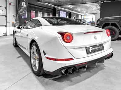 Ferrari California California T / 3.9 V8 / 4-Sitzer / (2015) - Photo 12